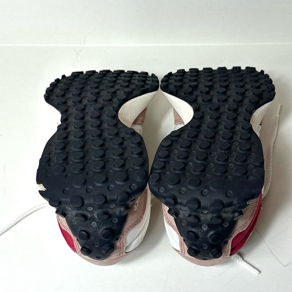 New Balance 327, in a white, pink, and red colorway size 7.5 - Picture 11 of 14